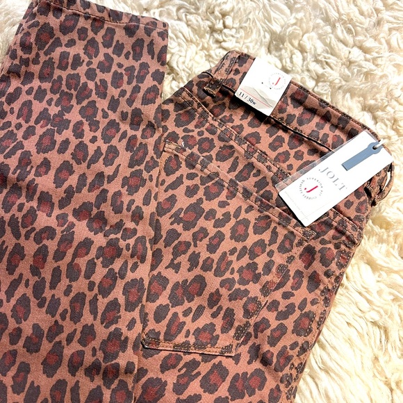 Jolt Leopard Stretch Ankle Crop Jeans, Size 11 / 30w - Picture 2 of 2